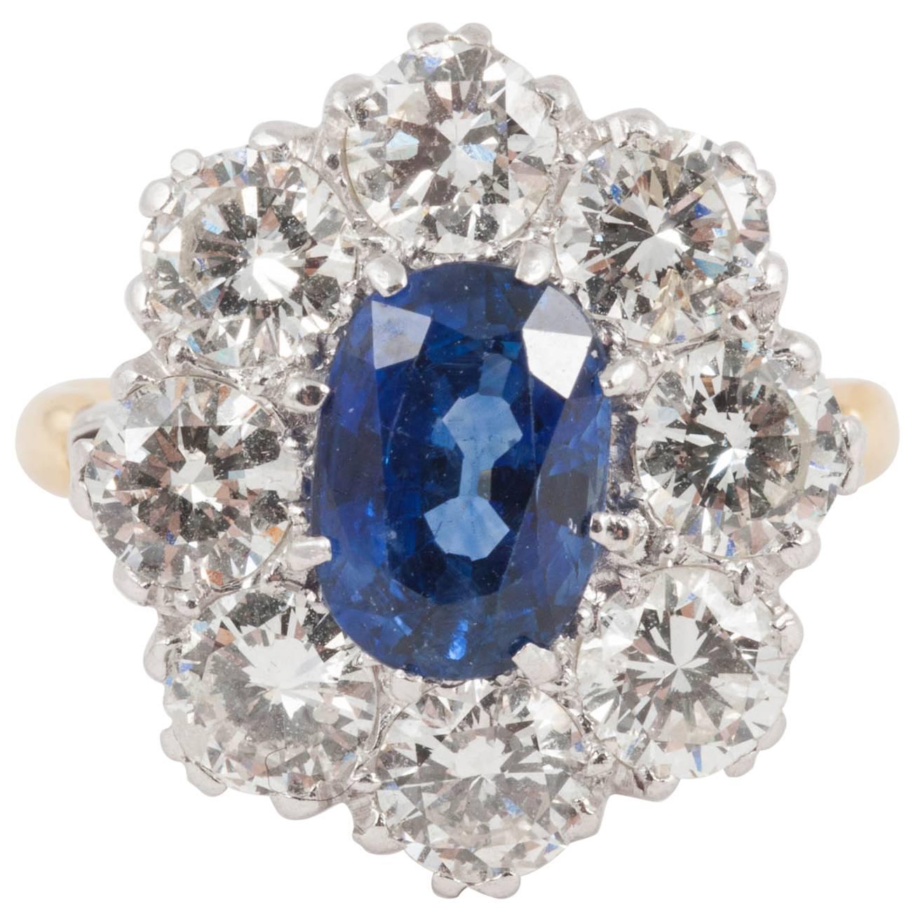 Natural Ceylon Sapphire Diamond cluster ring For Sale