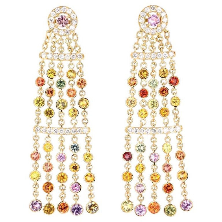 Boucles d'oreilles pendantes en or jaune 7.95 carats saphir diamant en vente