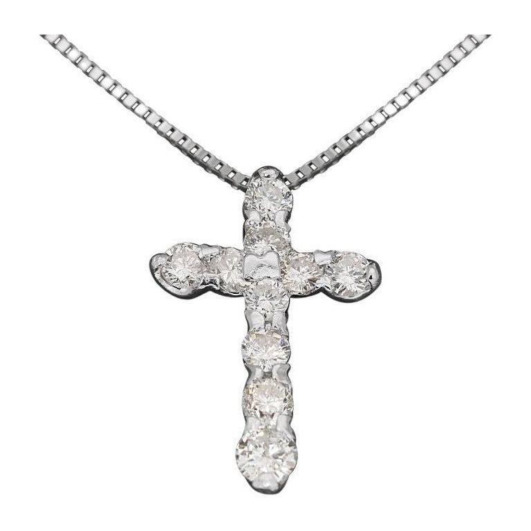 Classic 0.25ct Cross Diamond Necklace in 18K White Gold For Sale