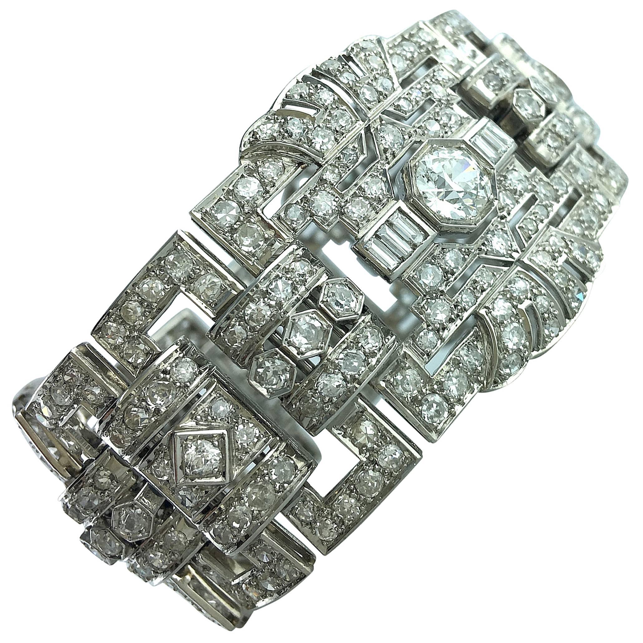 1930s Large Diamond Platinum Bracelet
