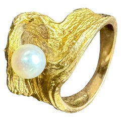 14 Karat Gold Pearl Ring Helky Juvonen Design Finland Lapland Magic