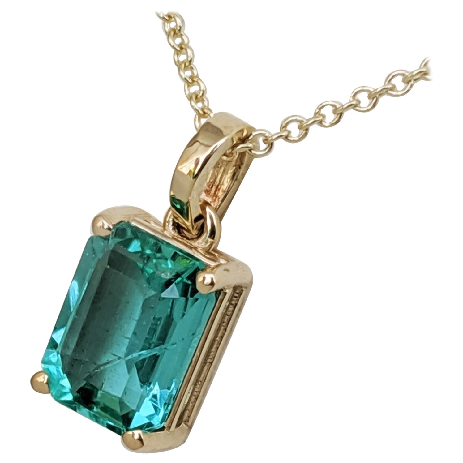 NO RESERVE! 1.44 Carat Emerald - 14 kt. Gold - Pendant Necklace For Sale