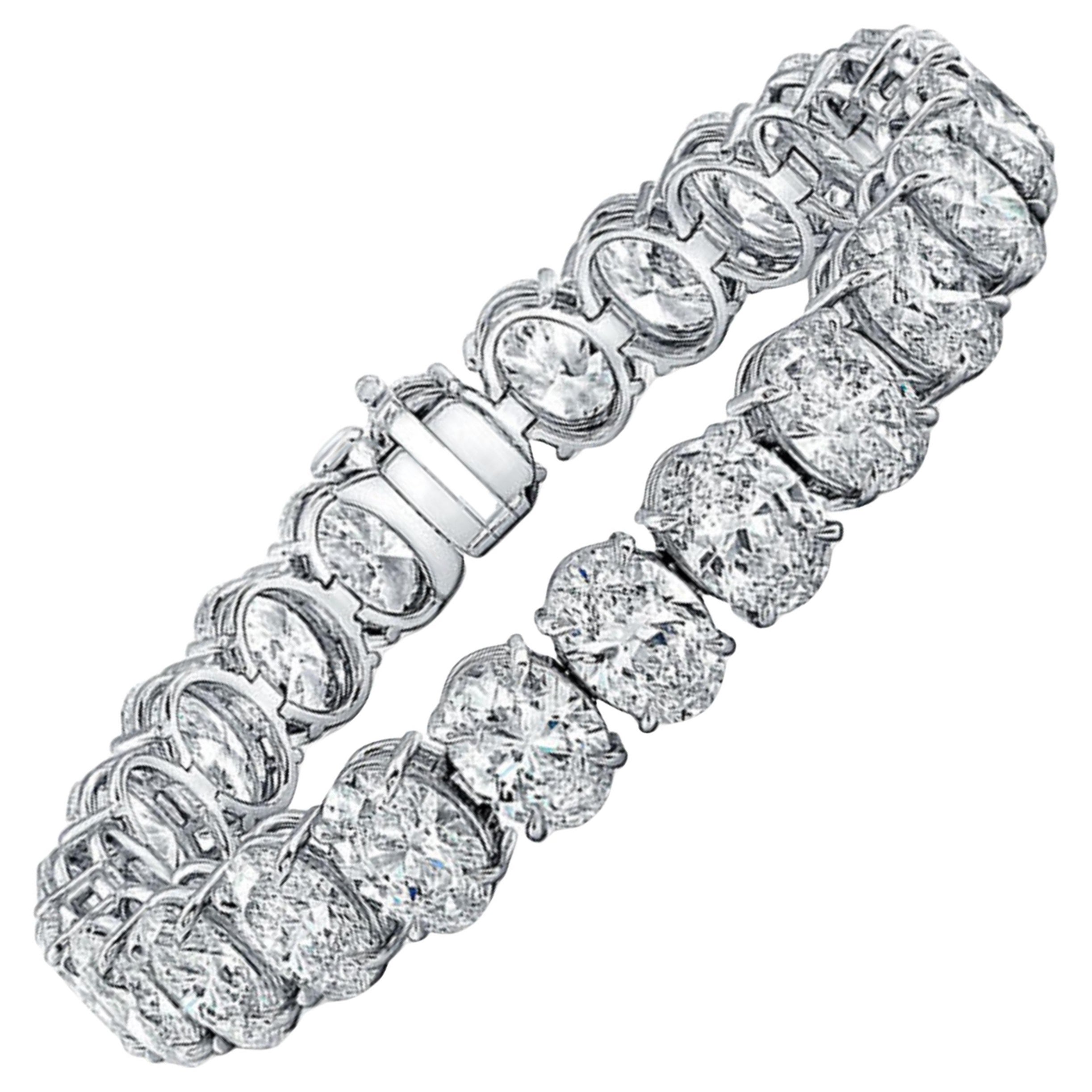 Platinarmband mit GIA-zertifiziertem 31 Karat Diamanten im Ovalschliff