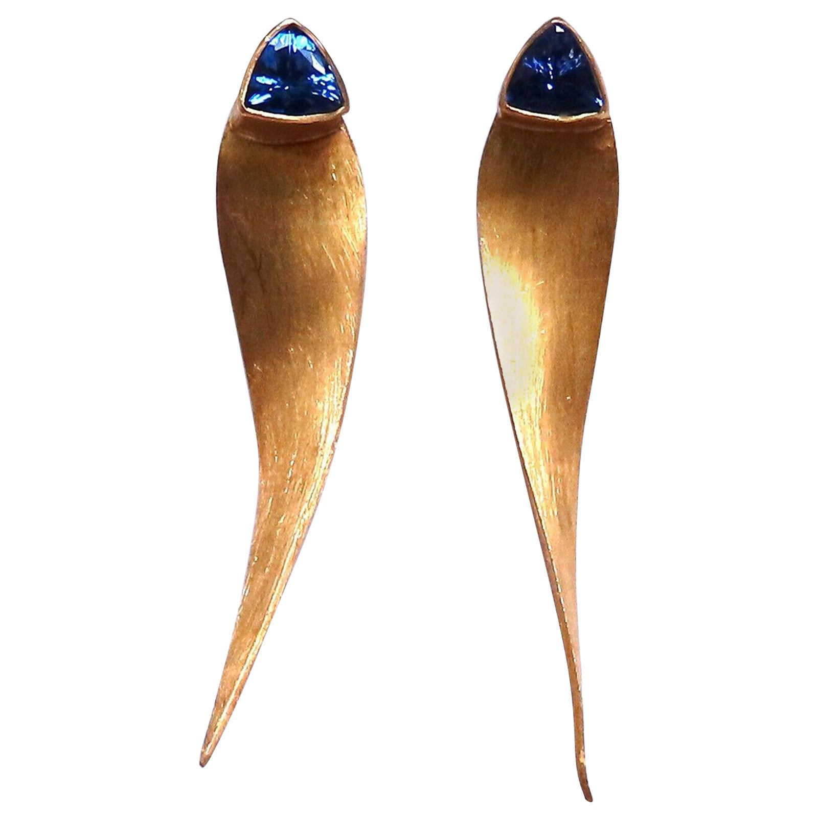 1,50 Karat natürlicher Trilliant Tansanit Ohrringe 18kt. Gold Handgefertigt im Angebot
