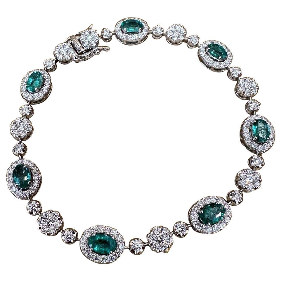 Emerald and Diamond Floret Link Bracelet in 18k White Gold For Sale