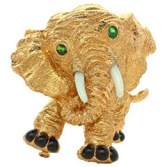 Van Cleef & Arpels Broche éléphant en or