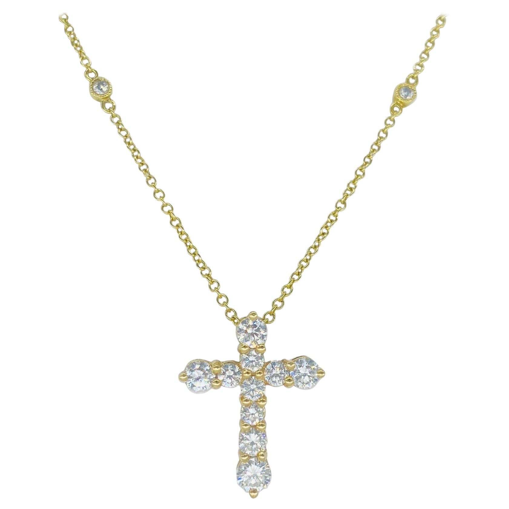 Design/One 1.00 Carat Diamonds By The Yard Cross Pendant Necklace 18k Gold en vente