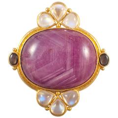 Retro Yves 22k Yellow Gold Star Ruby and Moonstone Brooch/Pendant