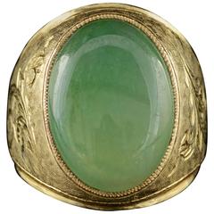 1940s Cabochon Jade and Gold Ring