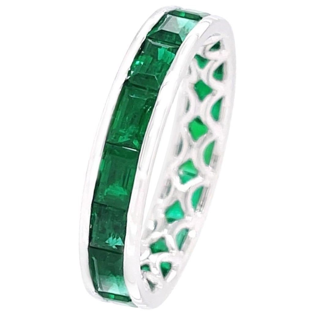 BENJAMIN FINE JEWELRY 3.02 cts Colombian Baguette Emerald 18K Eternity Band Ring For Sale