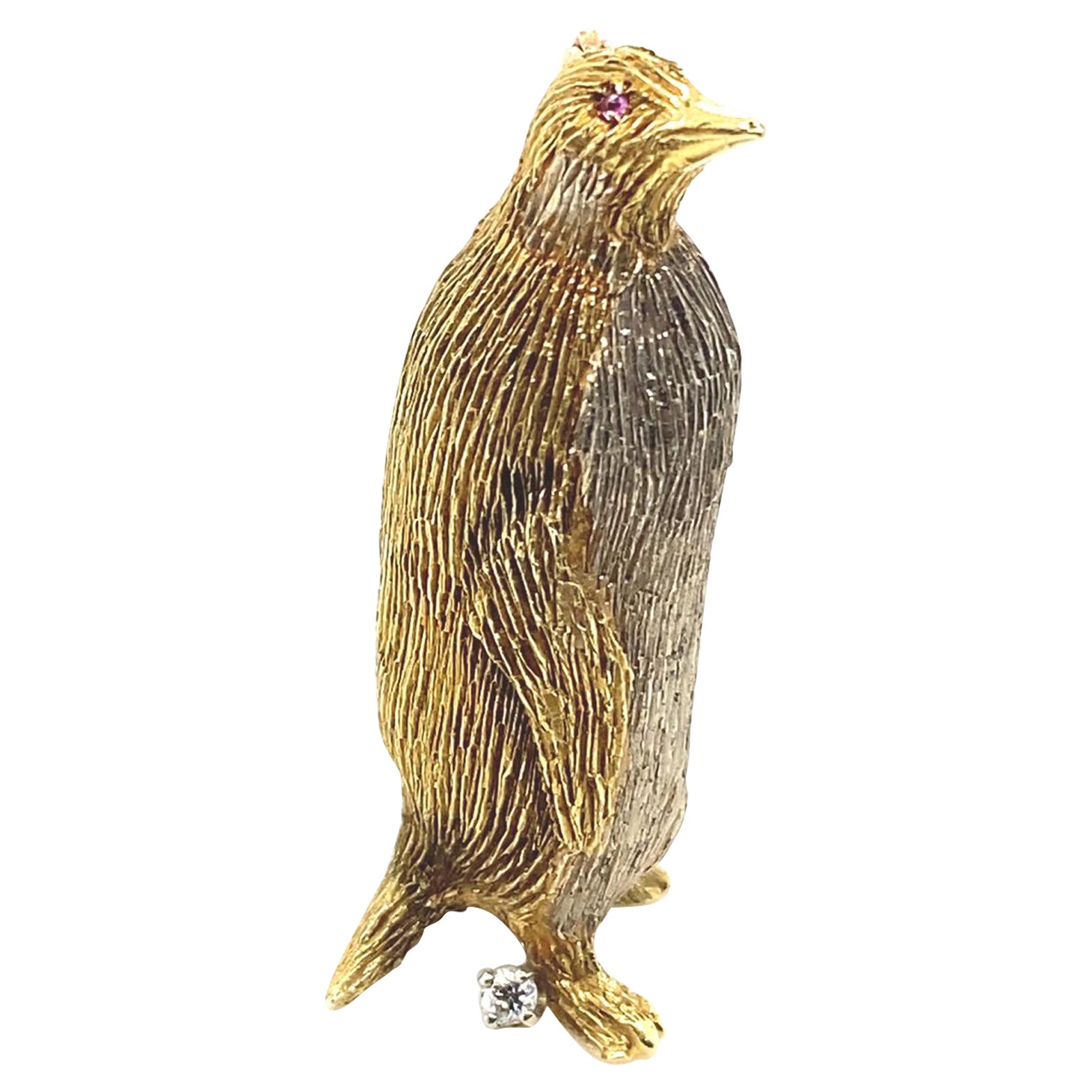 Tiffany & Co. Ruby and Diamond Penguin Brooch Yellow Gold, Circa 1960 For Sale