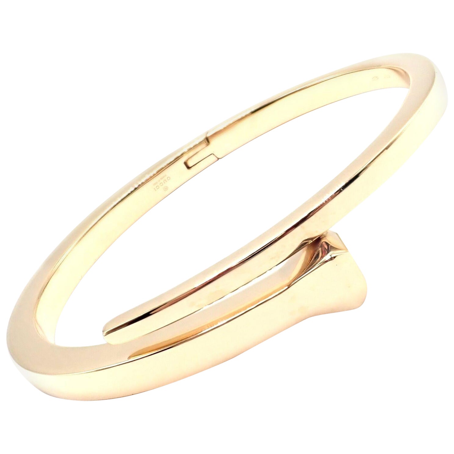 Gucci Chiodo Nail Yellow Gold Bangle Bracelet For Sale