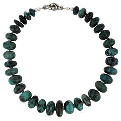 Graduated Turquoise Rondels with Silver tone Flutters Necklace 12
