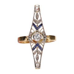 Antiker, dekorativer Ring aus 18 Karat Gold mit natürlichem Diamant und Kaliber-Saphir, ca. 1920er Jahre