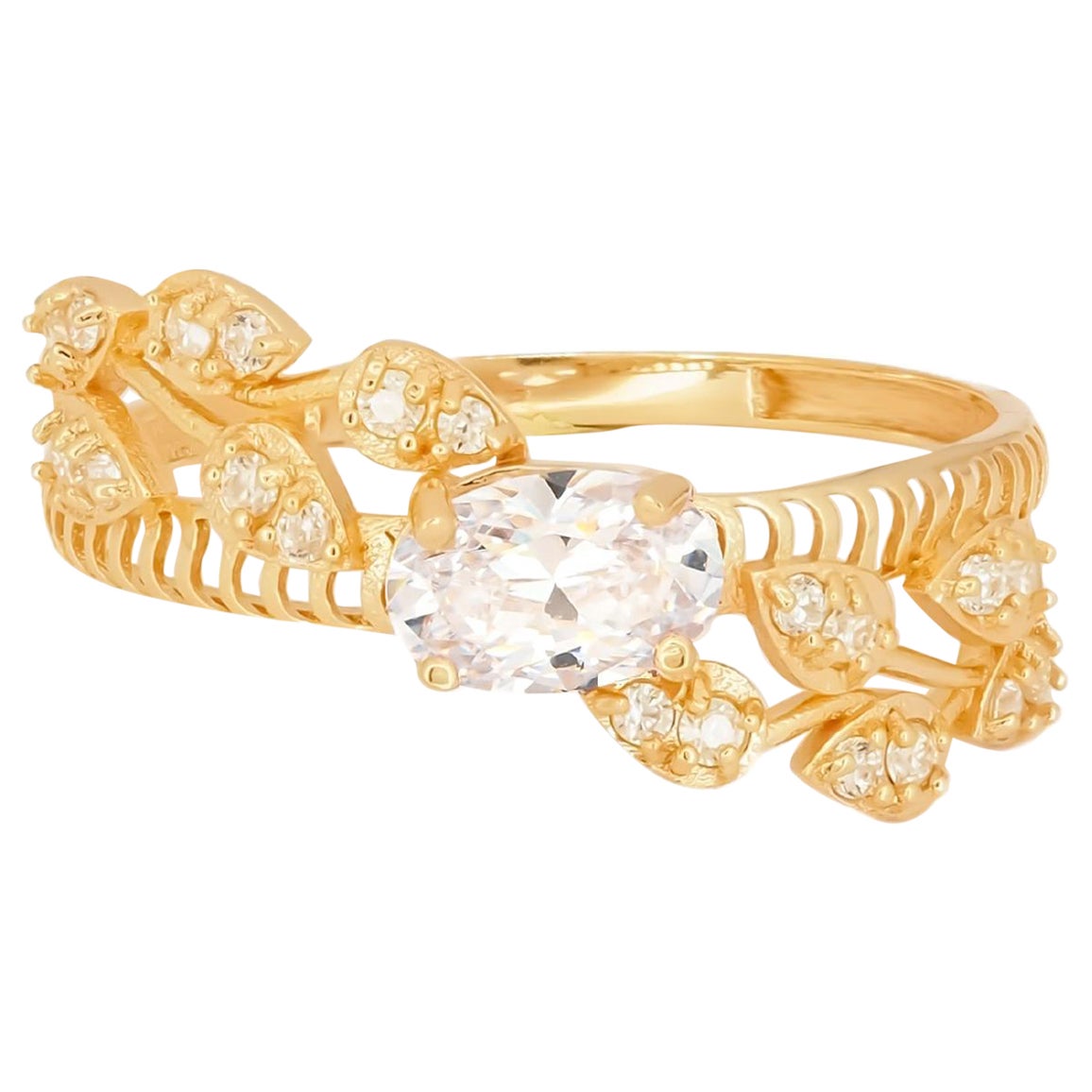 Oval moissanite 14k gold engagement ring. For Sale