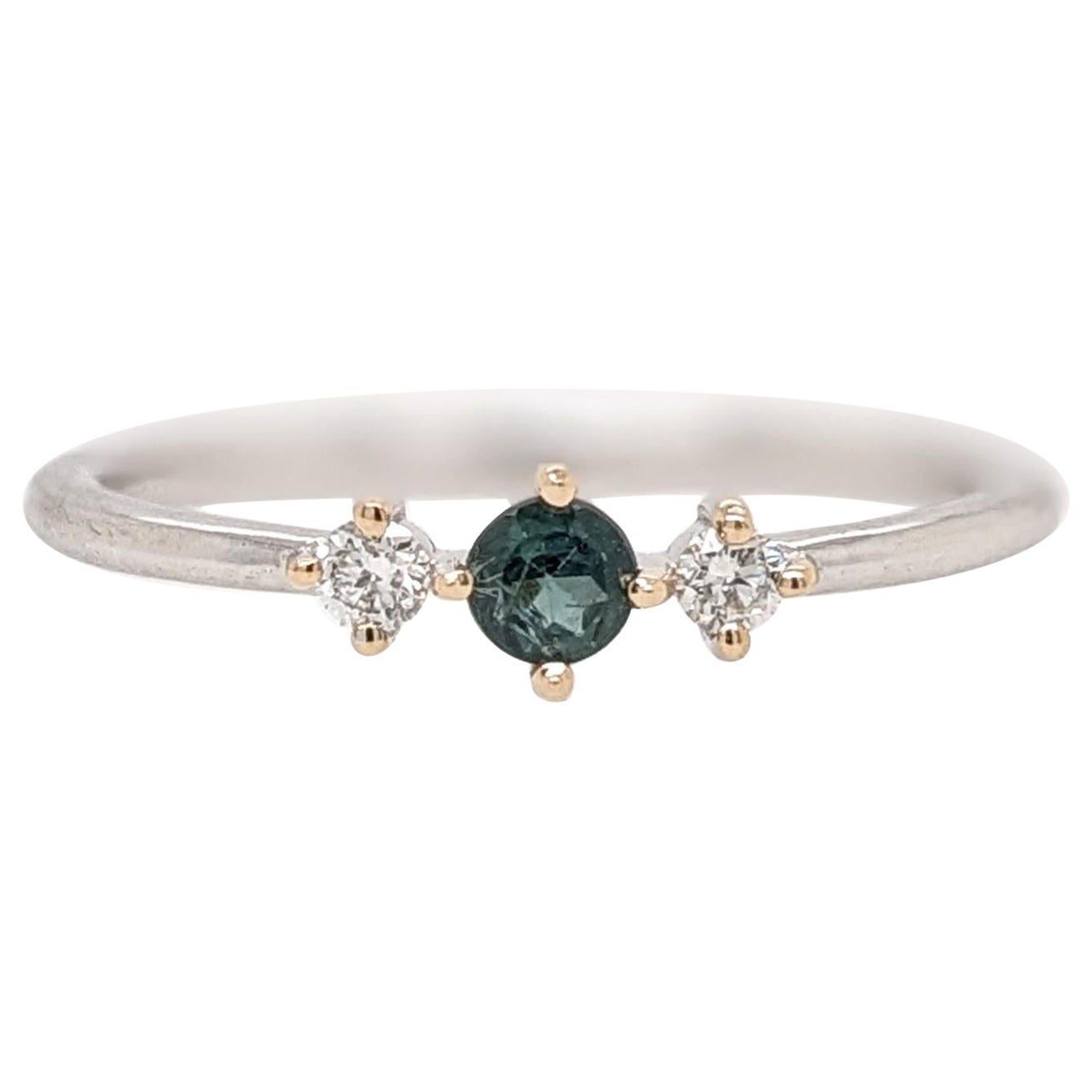 Natural Alexandrite Ring w Natural Diamond Accents in 14K White Gold Round 3mm For Sale