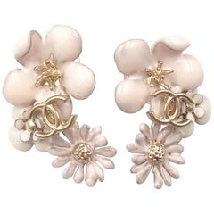 Chanel Classic Gold CC 3 Ivory Flowers Stud  Piercing Earrings 