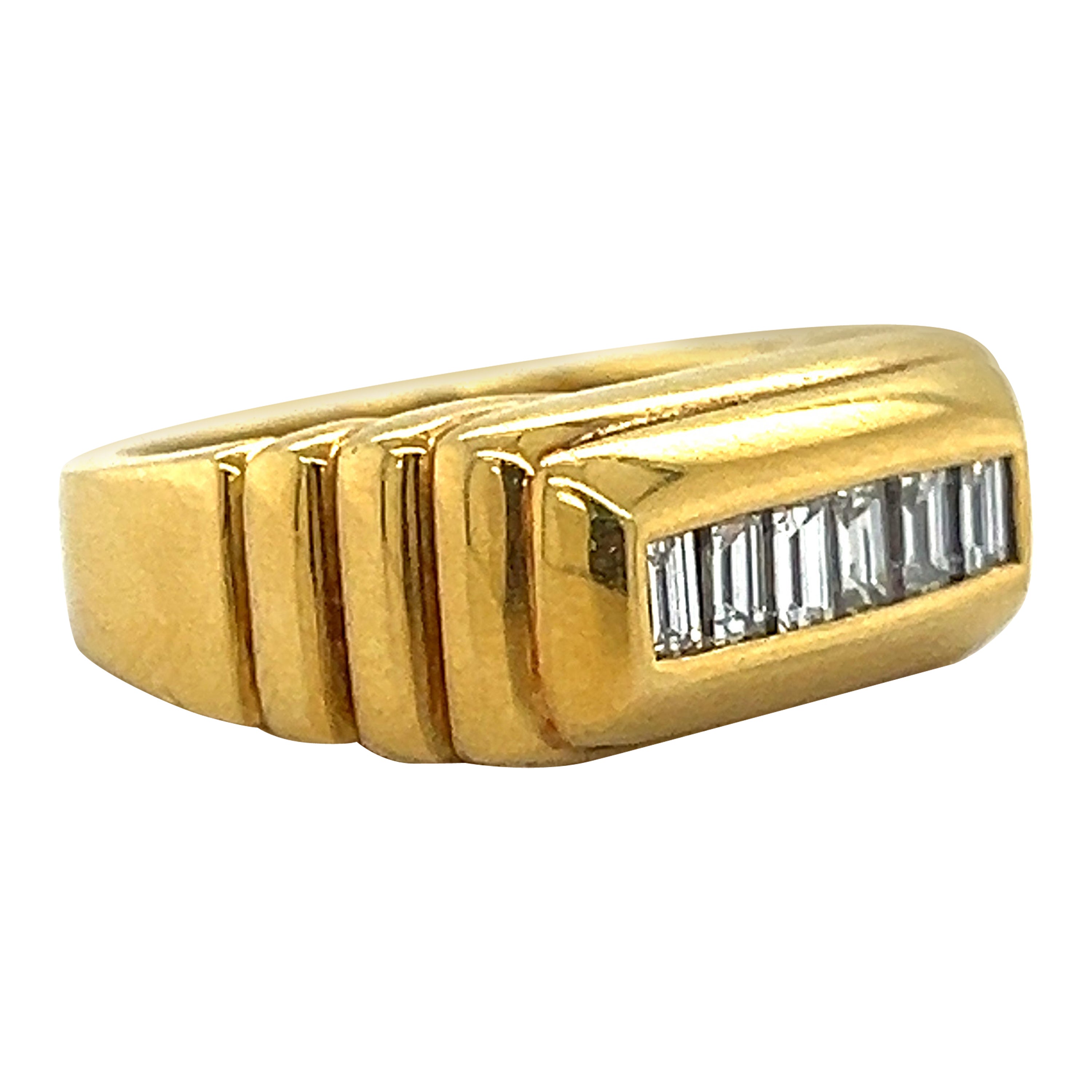 Retro Diamond Pyramid 18k Yellow Gold Statement Ring  For Sale