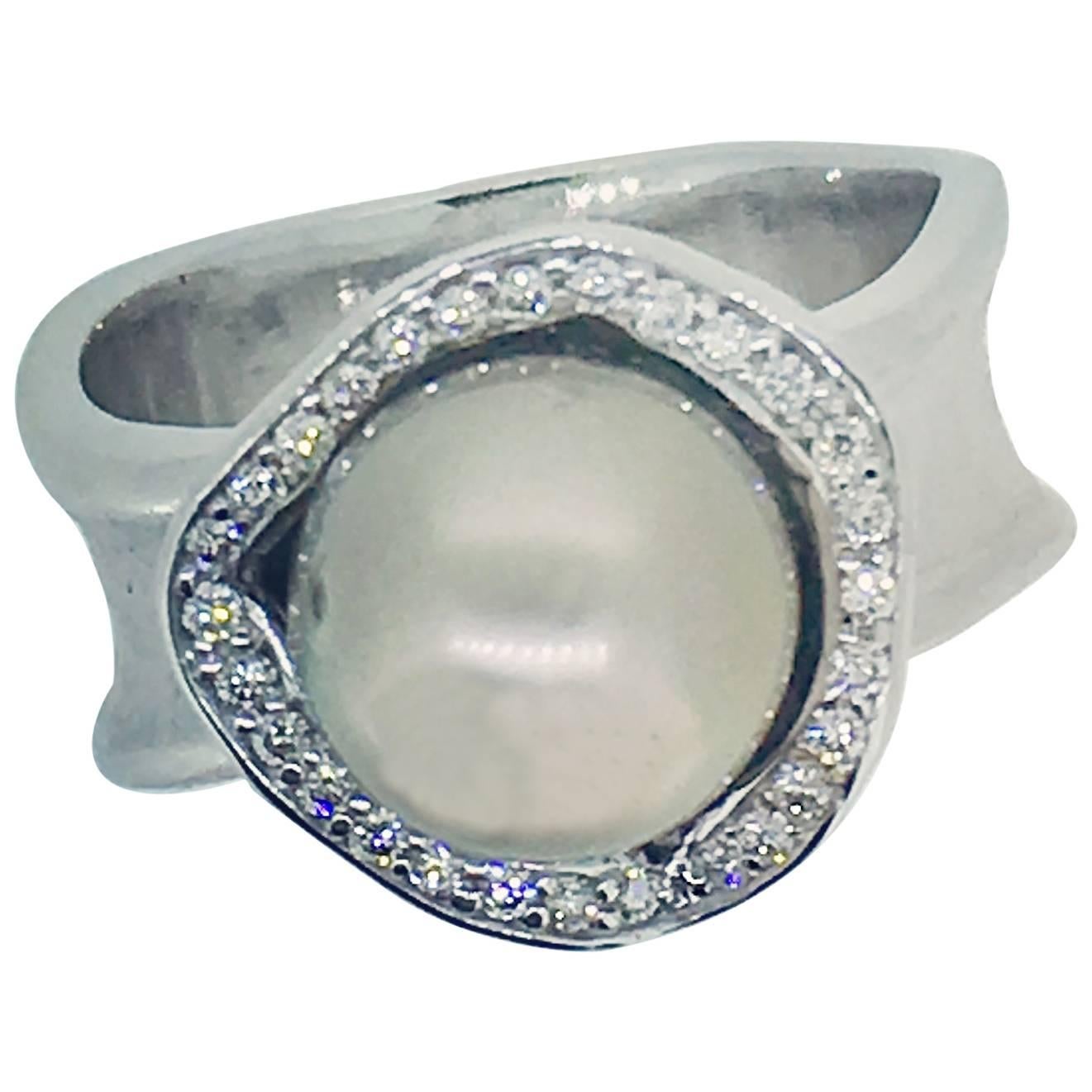 S. Van Giel Modern Pearl Diamonds Gold Ring For Sale