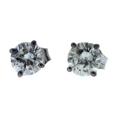 Broches de diamantes redondos de 1,06 quilates de peso total en oro blanco de 14k
