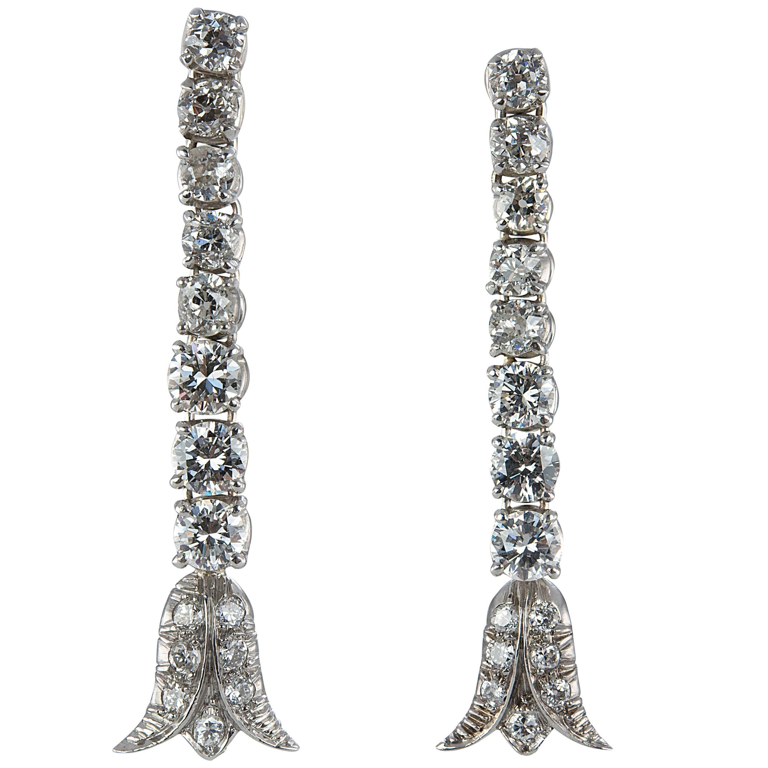 Art Deco Diamond Platinum Dangle Earrings For Sale
