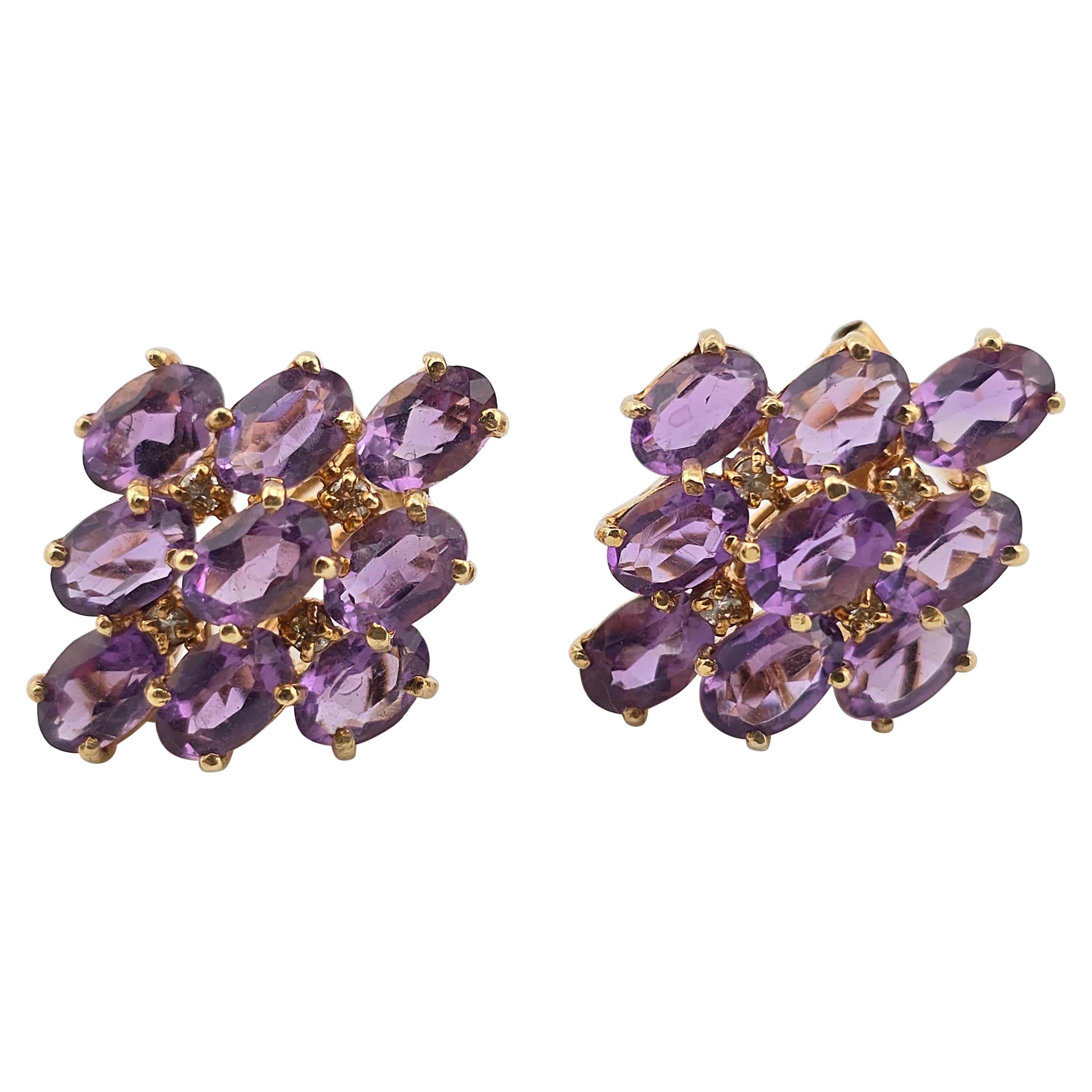 Exceptionnelles boucles d'oreilles en or jaune 14 carats avec améthyste Omega Clips  en vente