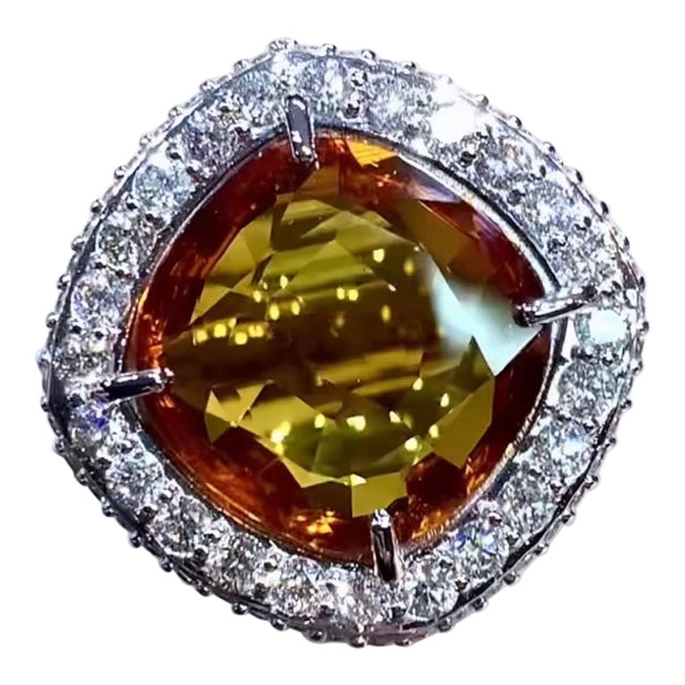 AIG Certified 15.00 Carats Orange Sapphire  3.70 Ct Diamonds 18K Gold Ring For Sale