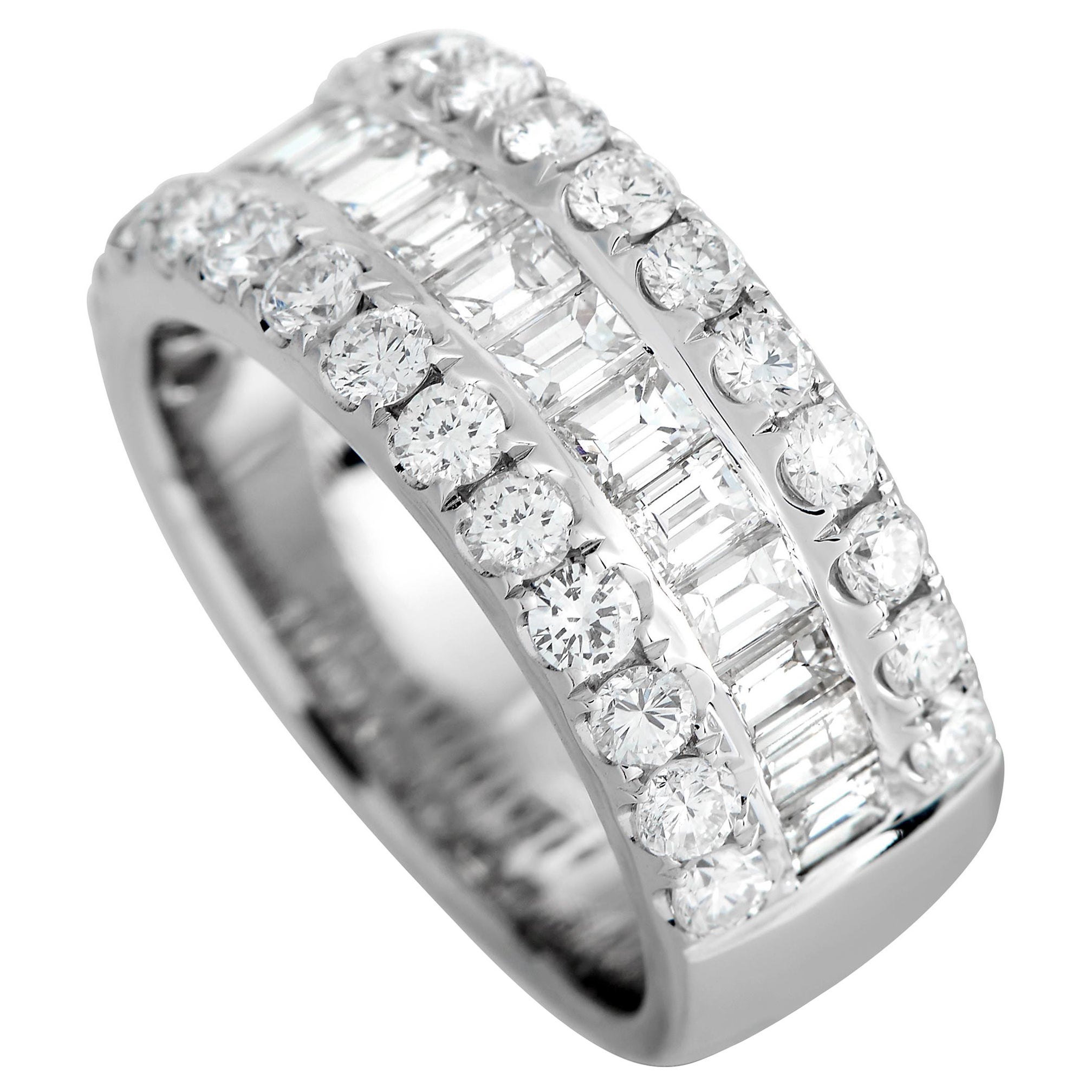 18K White Gold 2.40ct Diamond Triple Row Band Ring MF26-021424 For Sale