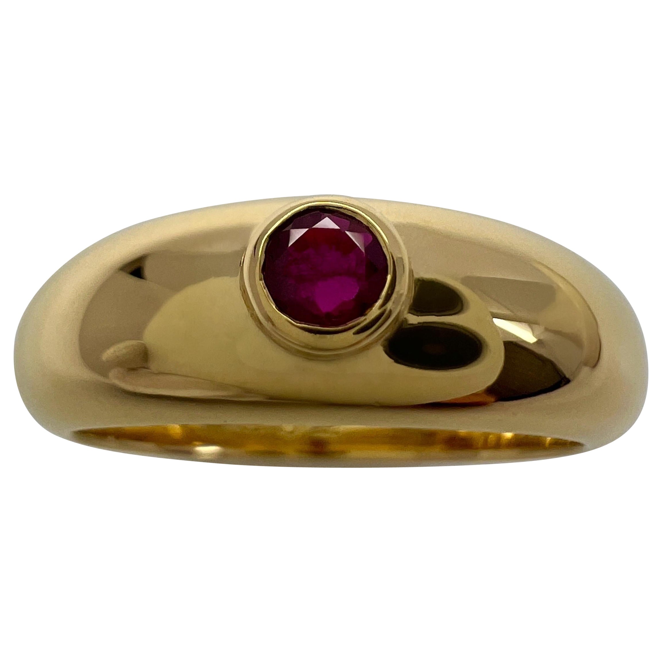 Vintage Cartier Round Cut Red Ruby 18k Yellow Gold Signet Style Domed Ring US5.5 For Sale