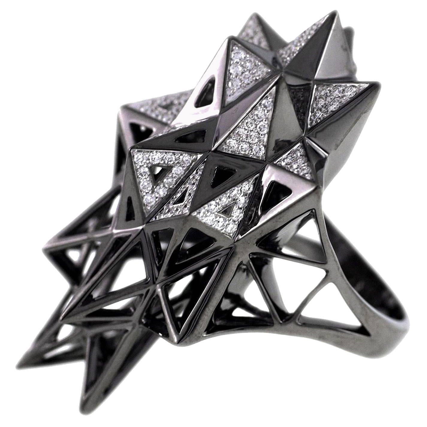 Black Stellated Star Diamond Gold Ring  For Sale