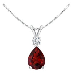 Natural 1.3ct Garnet Teardrop Pendant with Diamond in Platinum