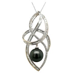 Used 11mm Tahitian Pearl Diamond Pendant