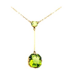 Edwardian Peridot Pendant Necklace 9 Karat Yellow Gold