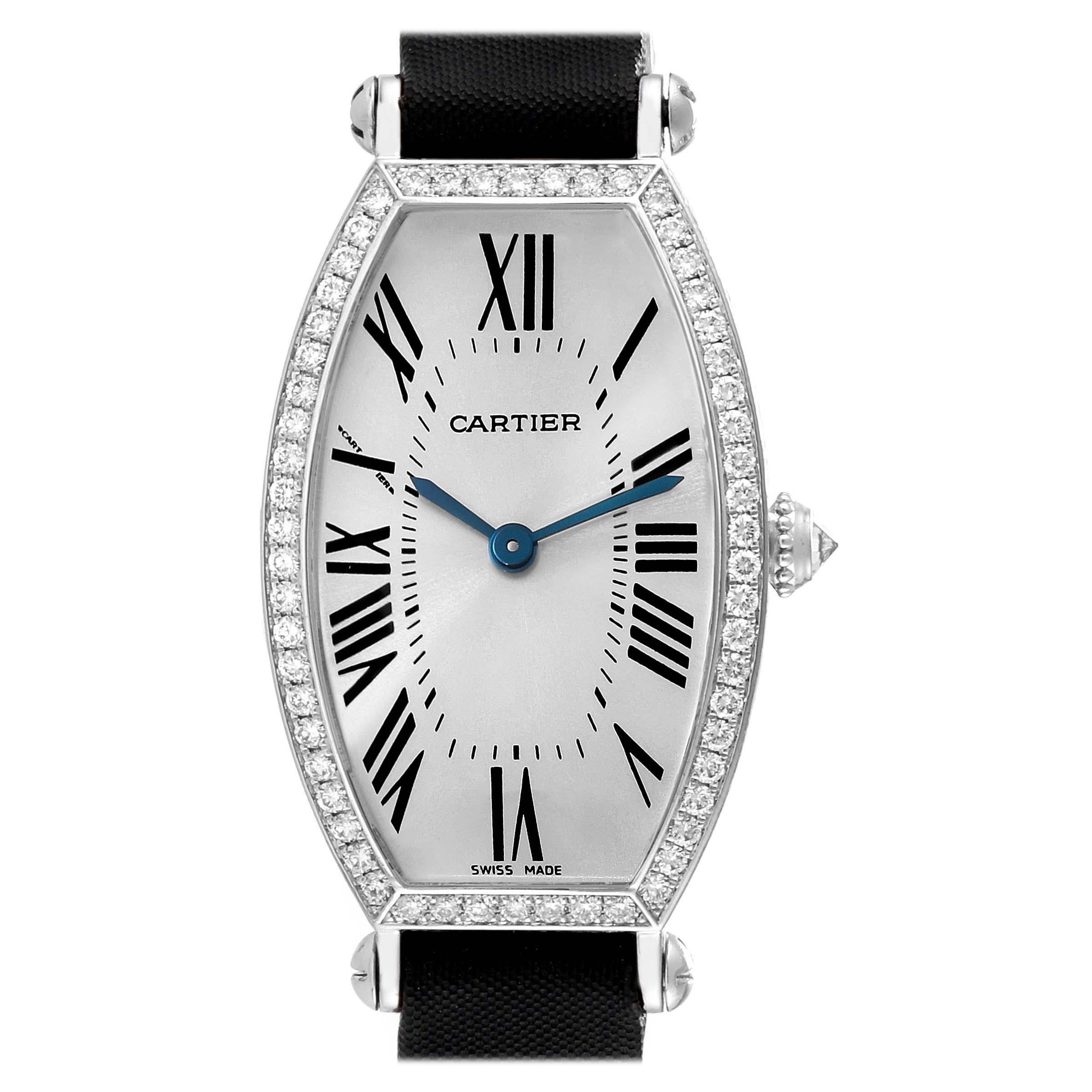 Cartier Montre Tonneau pour femme en or blanc et diamants WE400131 avec boîte et papiers d'origine en vente