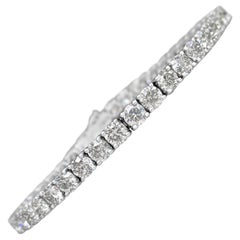 NO RESERVE!  10.54 Carat Diamond Tennis - 14K  White Gold - Bracelet