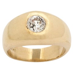 Vintage Diamond and Gold Flush Mounted Ring