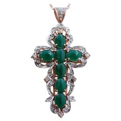 Collier pendentif croix en agate verte, diamants, or rose et argent