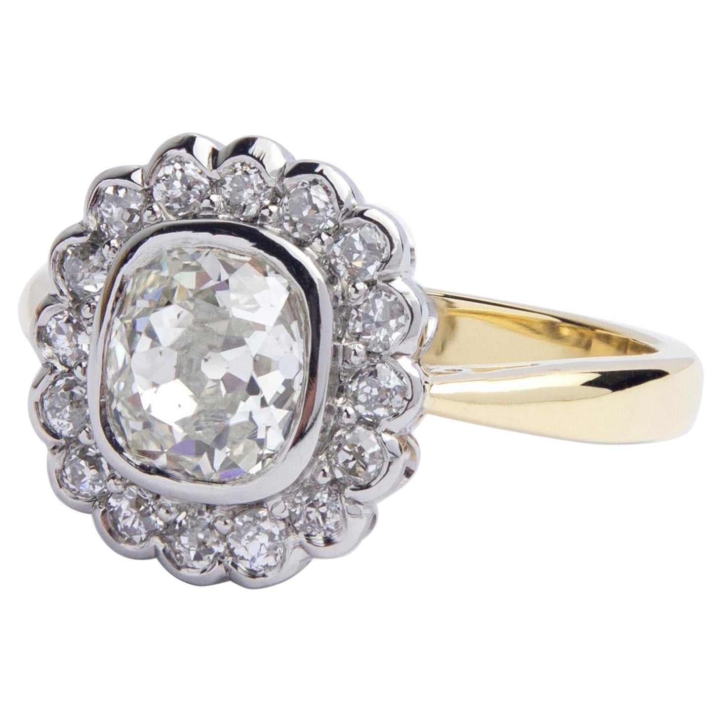 Old Mine Cut & Old European Cut Diamant Cluster Ring im Angebot