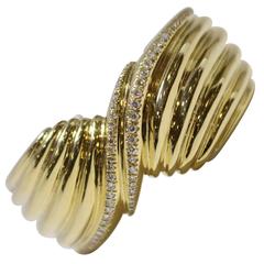Yellow Gold Fluted Bangle Bracelet 11