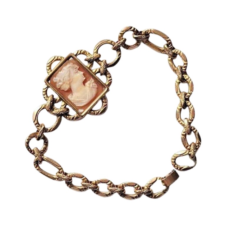 Vintage Shell Cameo Bracelet