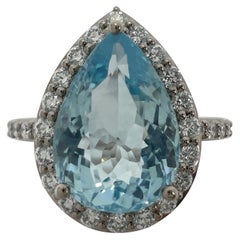 Bague halo en or blanc 18 carats, diamants et aigue-marine bleue fine taille poire de 3,07 carats