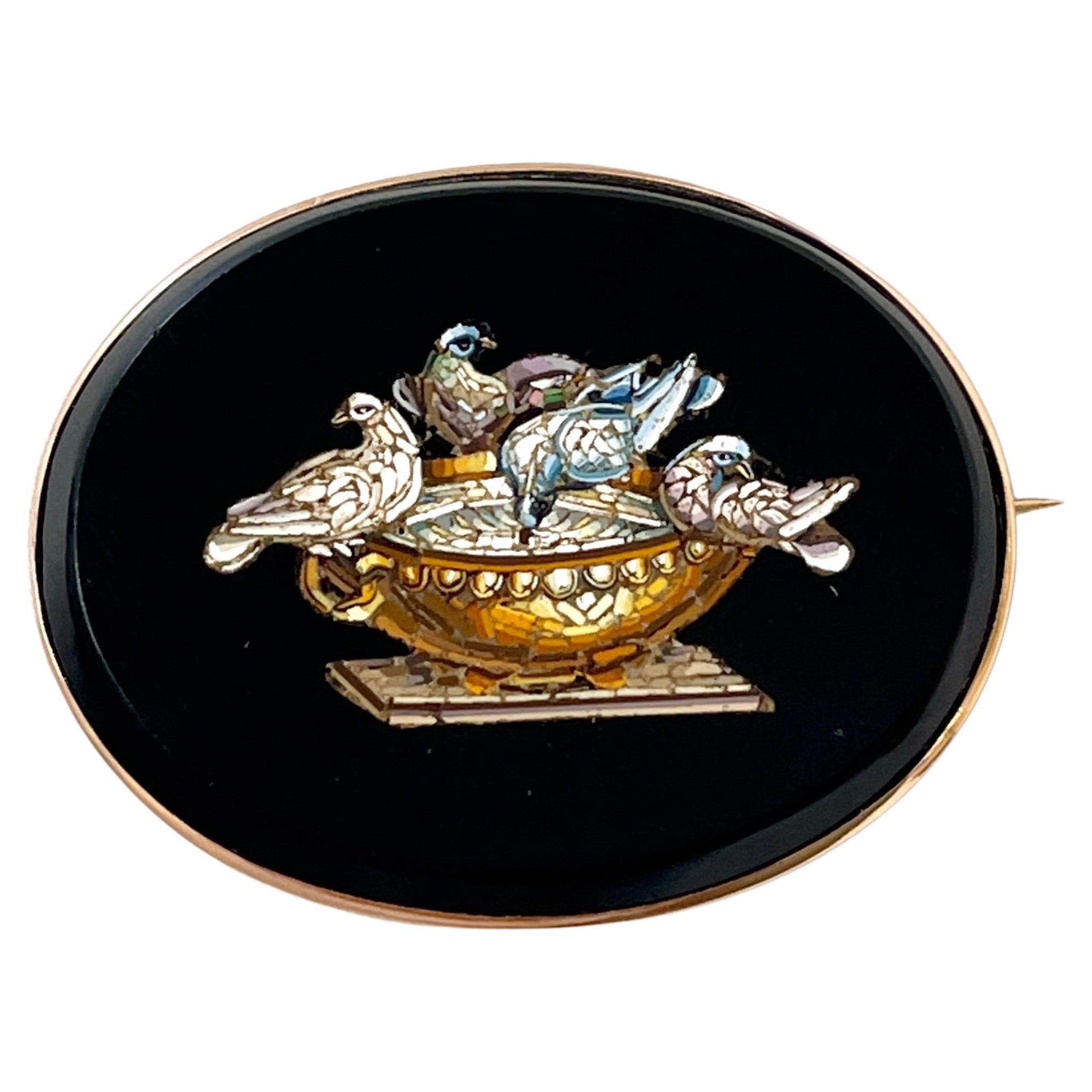 Viktorianische antike Mikro-Mosaik-Brosche 'Tauben des Plinius' 15ct Rose Gold c1880s