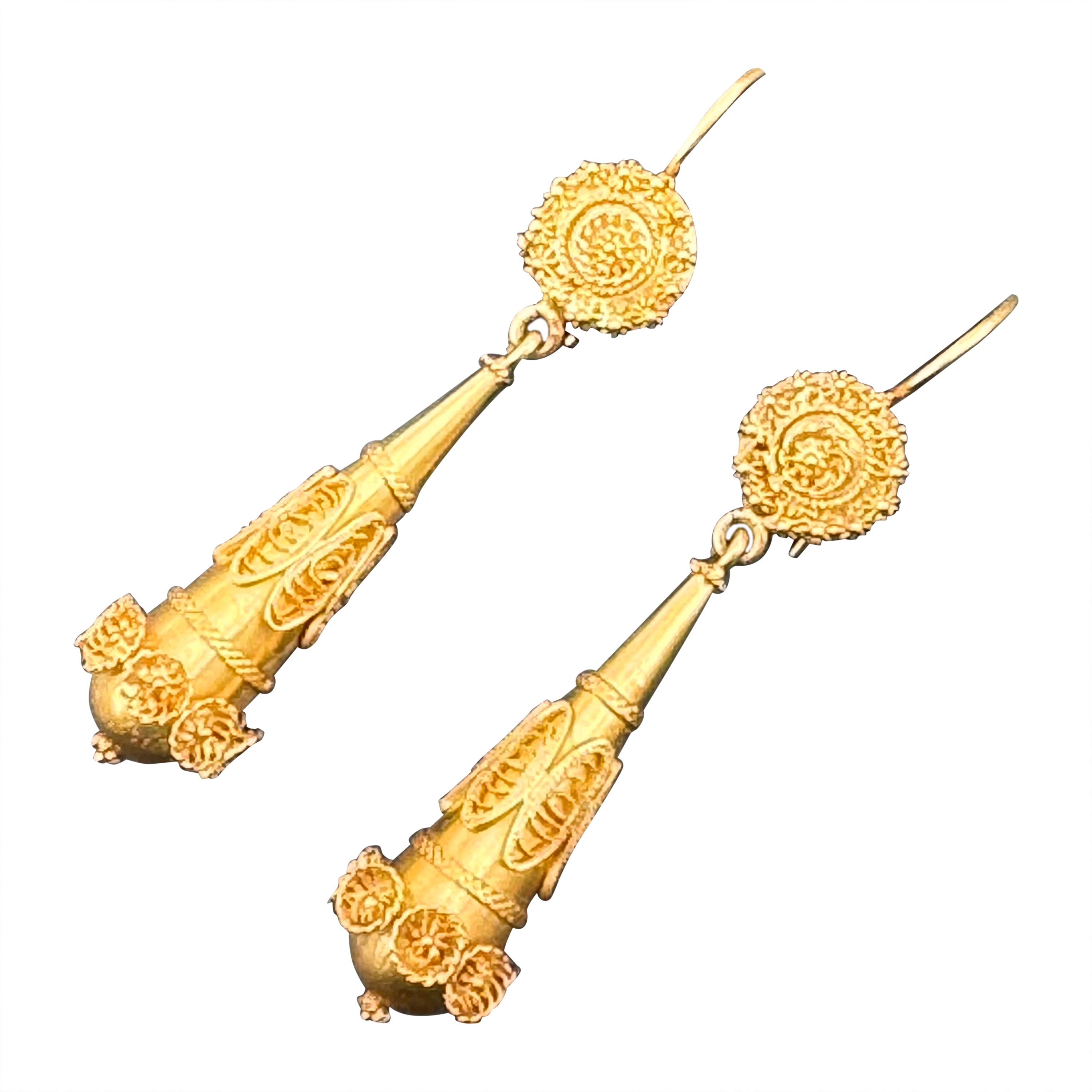 14kt gold filigree Torpedo dangle Earrings For Sale