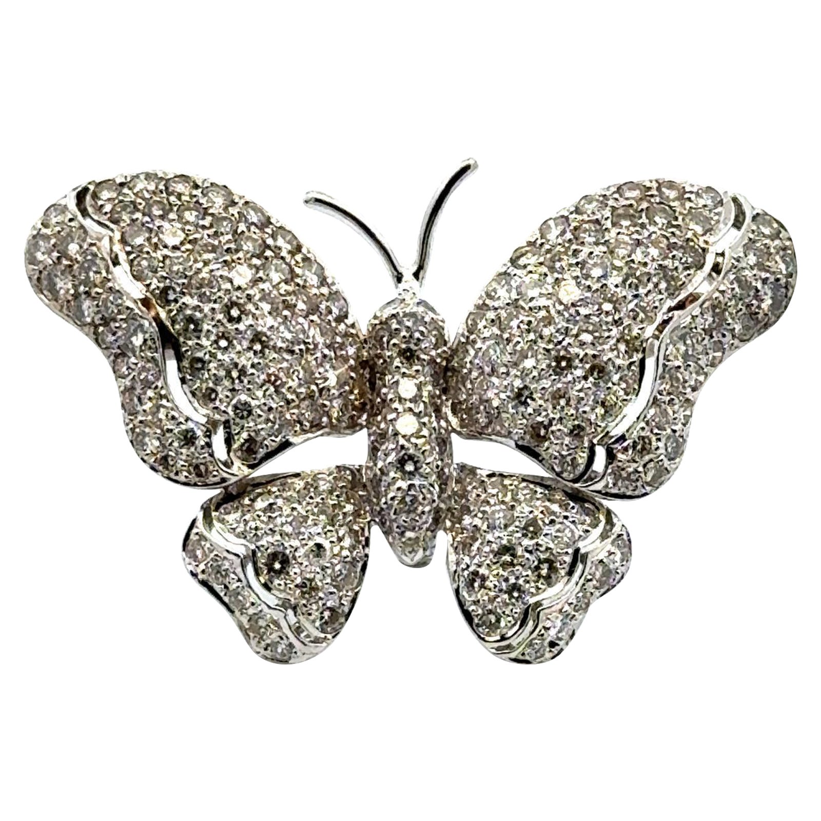 1970er Jahre Diamant 18 Karat Weißgold Schmetterling Vintage Anstecknadel/Anhänger mit Diamant im Angebot