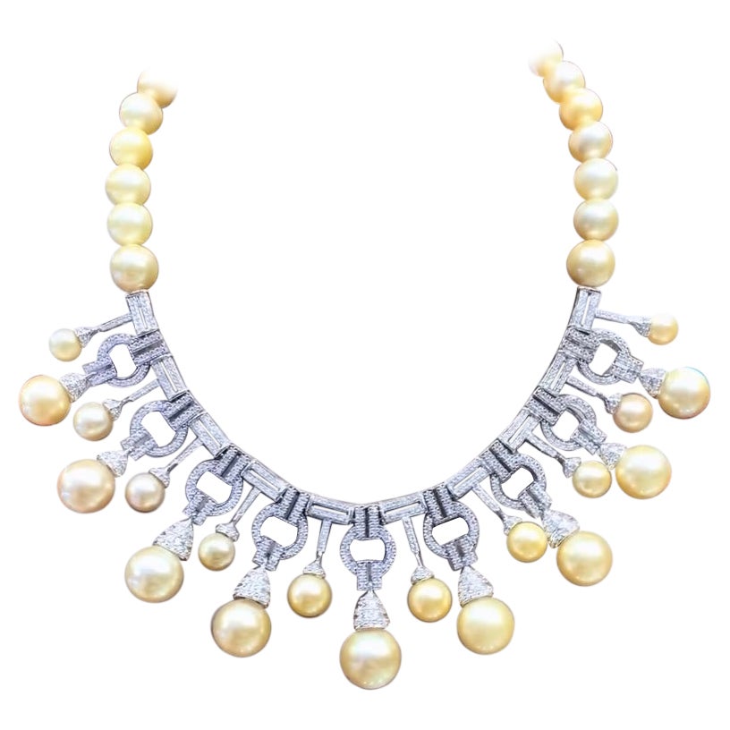 Certified Golden South Sea Pearls  8.00 Ct Diamonds 18k Gold Art Decó Necklace For Sale