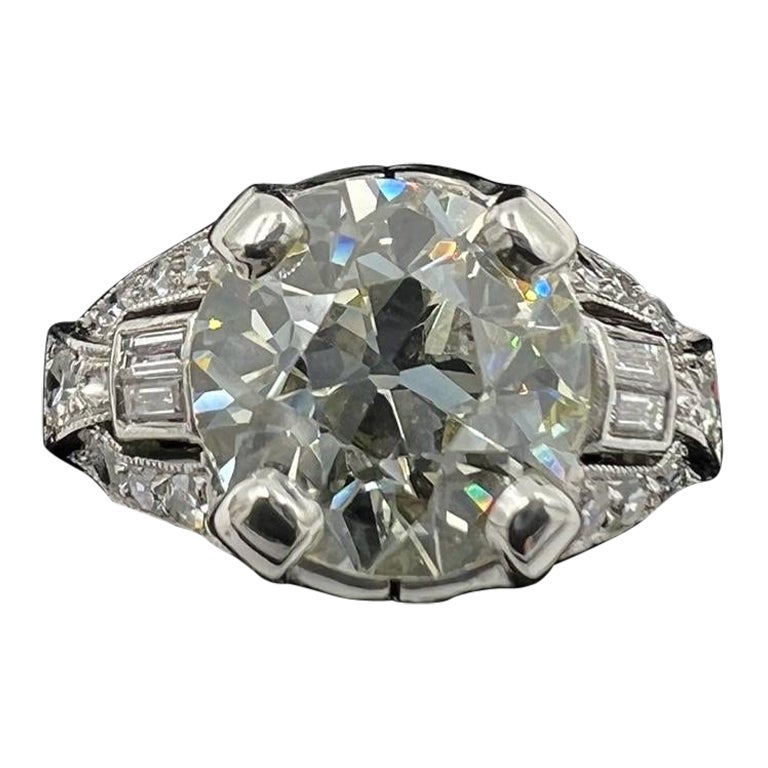 Art Deco 2.20 Carat Diamond Platinum Engagement Ring  For Sale