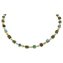 Grün-blaue Turmalin-Kristall-Perlen-Halskette mit 18 Karat Gold