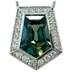 IGI Certified 1.46ct Colour Change Untreated Fancy Cut Sapphire Diamond Pendant