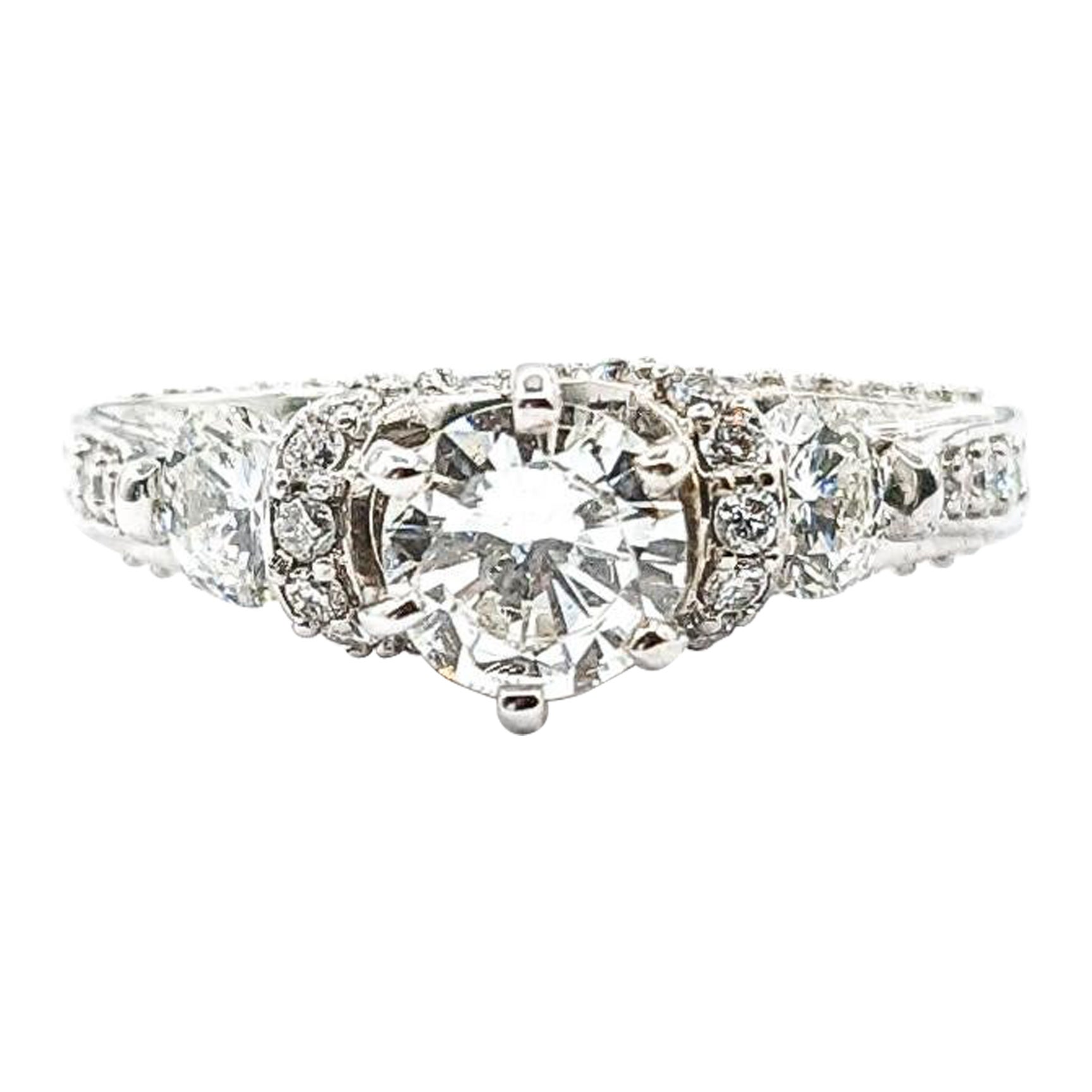 1.75ctw Diamond Ring In White Gold For Sale