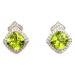 4,25ctw Peridot & Diamant-Ohrstecker in Weißgold